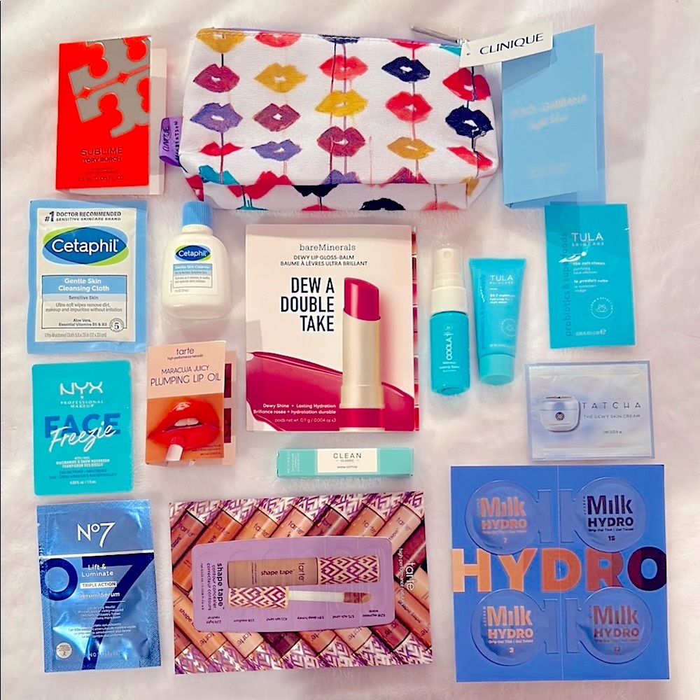 Makeup Kit & Bag NWT